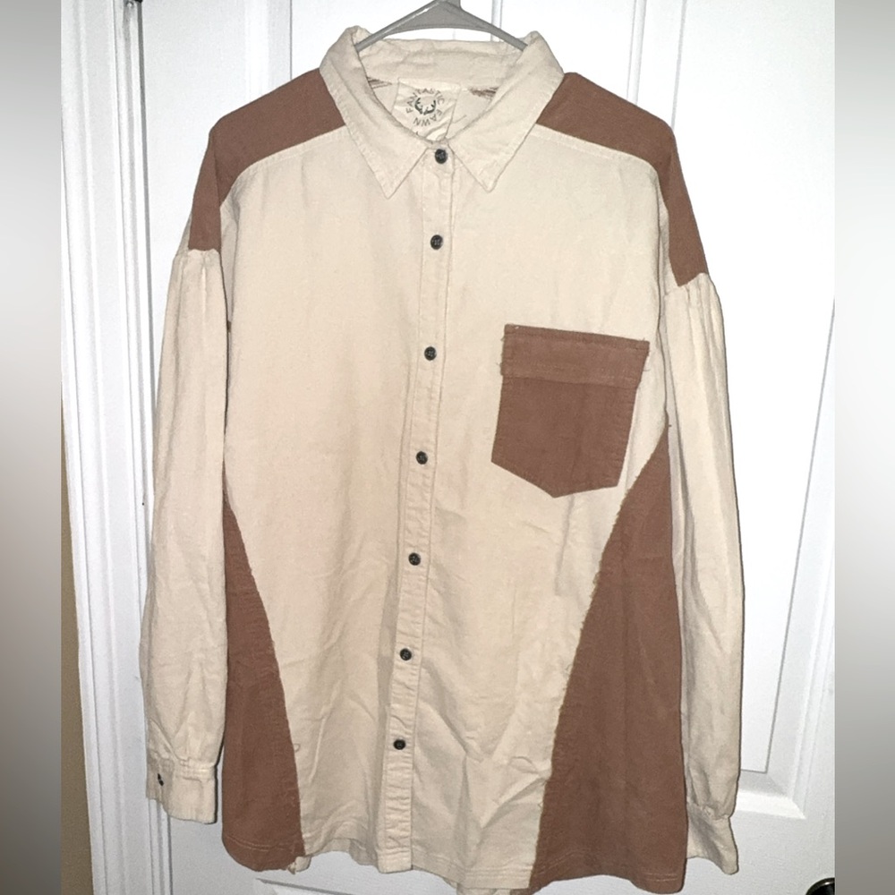 NWOT Fantastic Fawn 100% Cotton Button-Up Shirt
